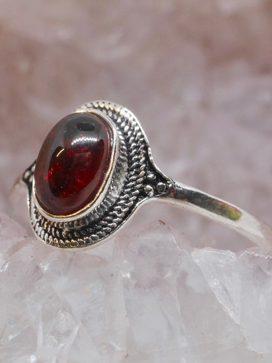 The Nomad Ring – Garnet (Size P½ / 8)