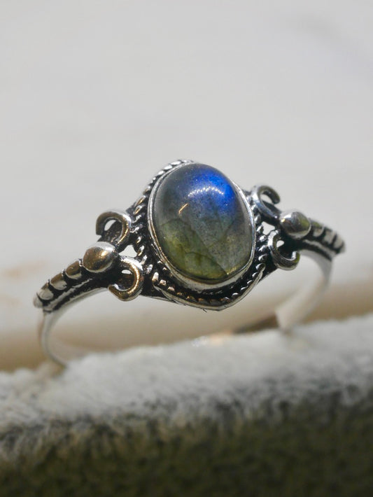 The Athena Ring – Labradorite (Size N / 7)