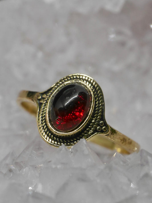 The Nomad Ring – Garnet (Size P½ / 8 )