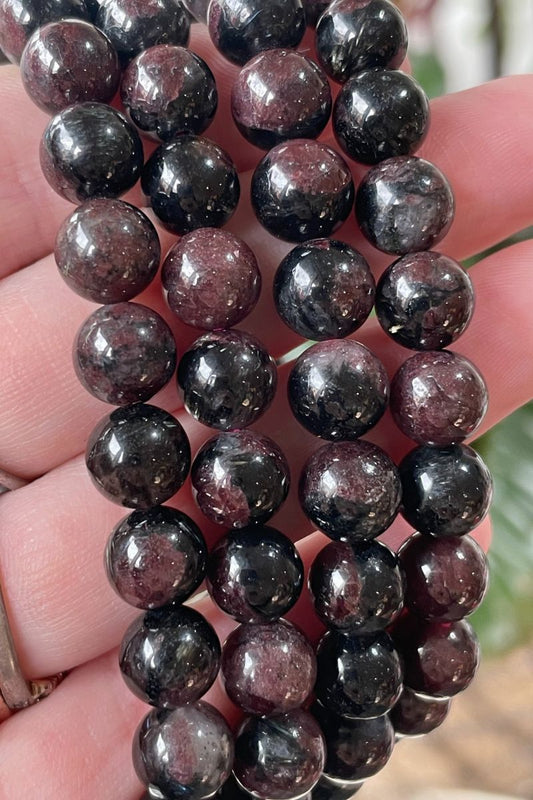 Arfvedsonite and Garnet Bracelet