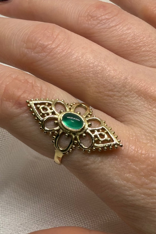 Sacred Bloom Ring – Green Onyx