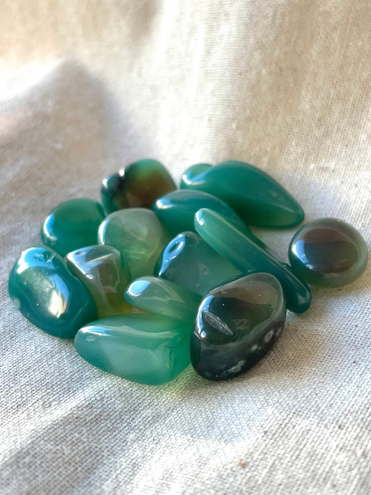 Dyed Green Agate Tumble
