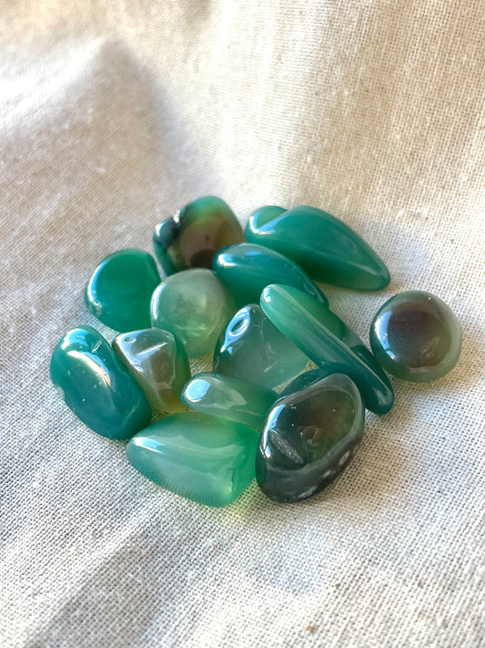 Dyed Green Agate Tumble