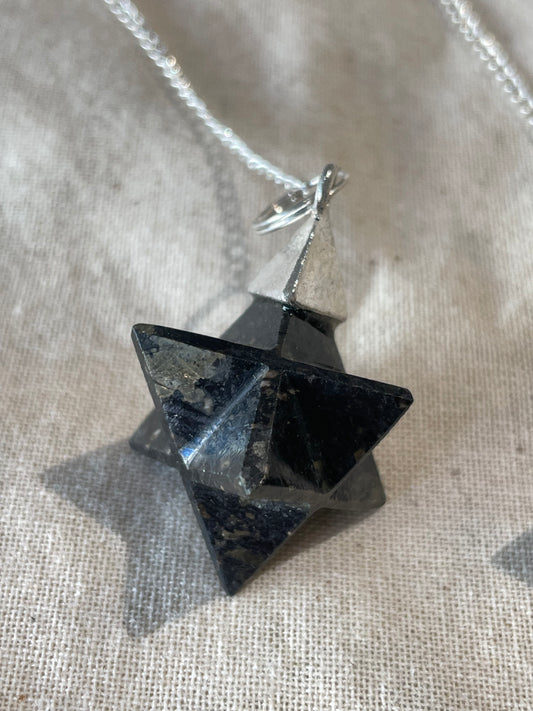 Nuummite Merkabah Pendulum