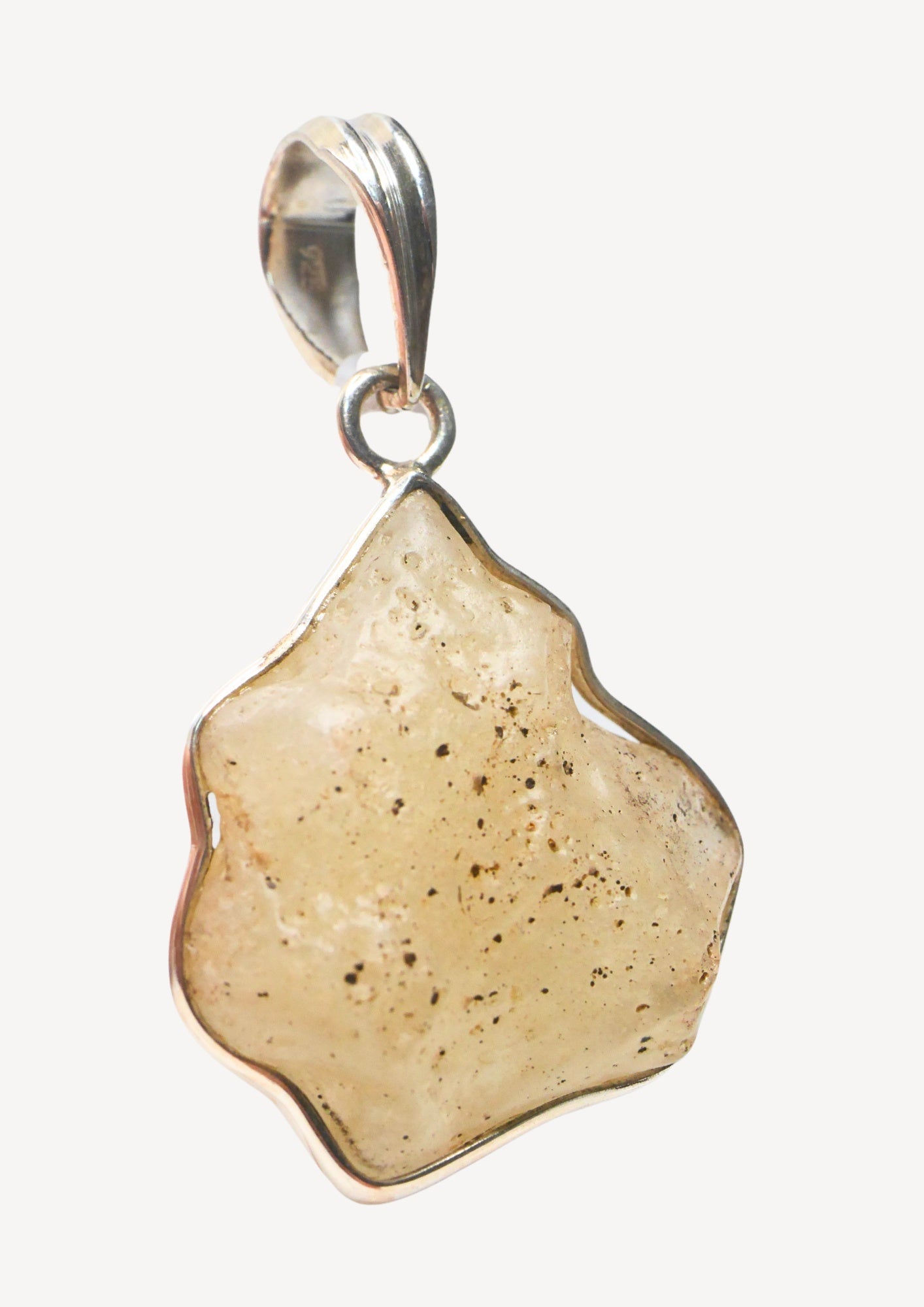Libyan Desert Glass Pendant – Mineralism
