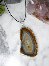 Load image into Gallery viewer, Agate slice necklace
