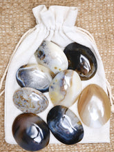 Load image into Gallery viewer, Agate Palmstones
