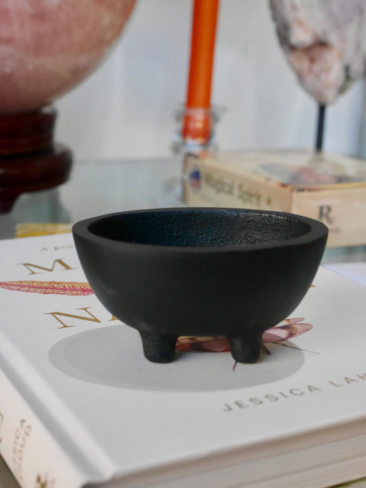Little Oval Cast Iron Cauldron