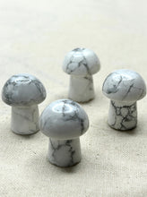 Load image into Gallery viewer, Howlite Mini Mushroom
