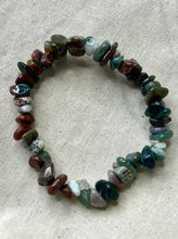 Load image into Gallery viewer, Bloodstone Chip Bracelet
