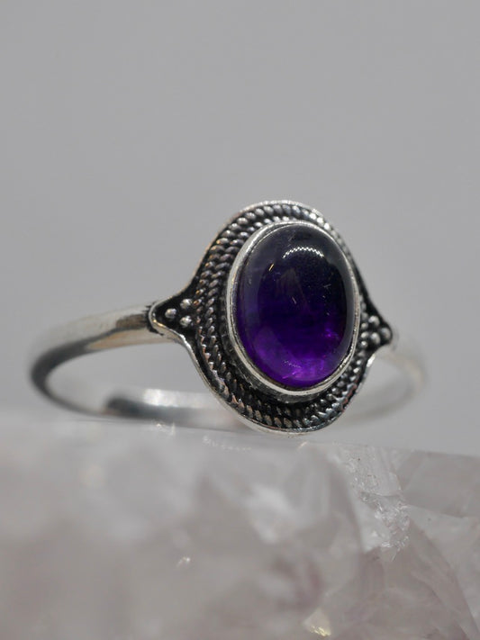 The Nomad Ring – Amethyst (Size N / 7)