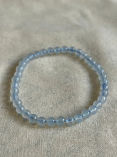 Load image into Gallery viewer, Aquamarine Bracelet 4mm
