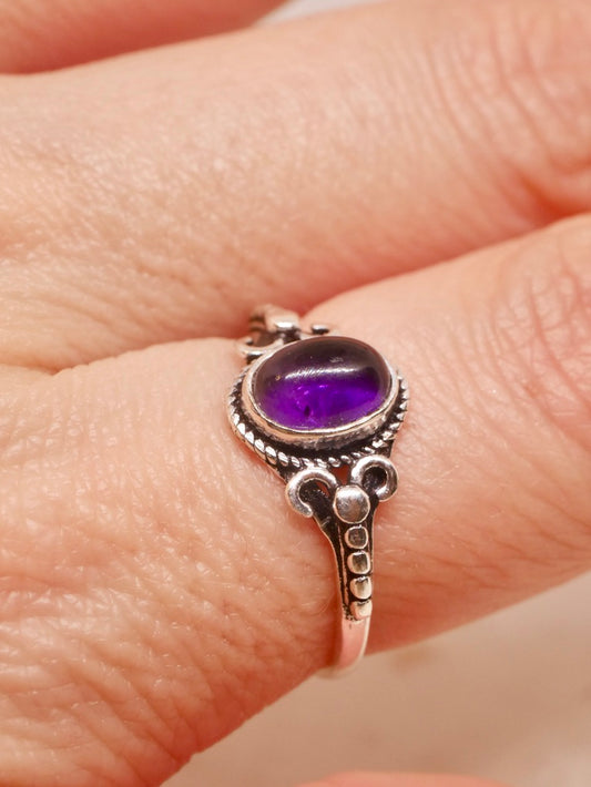 The Athena Ring – Amethyst (Size N½ / 7.5)