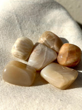 Load image into Gallery viewer, Peach Moonstone Tumble
