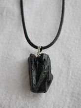 Load image into Gallery viewer, Black Tourmaline Drilled Necklace with Clasp
