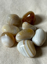Load image into Gallery viewer, Agate tumble stone
