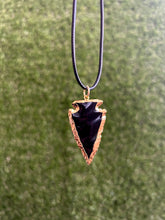 Load image into Gallery viewer, Obsidian Arrowhead Necklace
