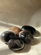 Load image into Gallery viewer, Black Moonstone Palmstone
