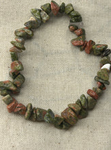 Load image into Gallery viewer, Unakite Chip Bracelet
