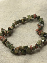 Load image into Gallery viewer, Unakite Chip Bracelet
