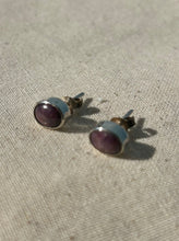 Load image into Gallery viewer, Star Ruby Earrings
