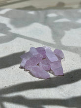 Load image into Gallery viewer, Kunzite Rough
