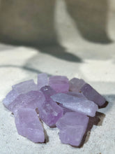 Load image into Gallery viewer, Kunzite Rough
