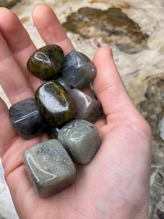 labradorite tumbled high