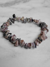 Load image into Gallery viewer, Charoite chip bracelet
