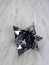 Load image into Gallery viewer, Orgonite Merkaba
