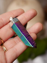 Load image into Gallery viewer, Titanium Quartz necklace
