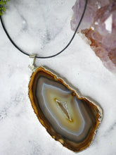Load image into Gallery viewer, Agate slice necklace
