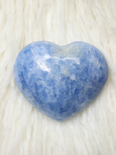 Load image into Gallery viewer, Blue calcite Heart Carving
