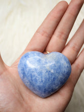 Load image into Gallery viewer, Blue calcite Heart Carving

