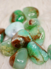 Load image into Gallery viewer, Chrysoprase tumbled stones (large)
