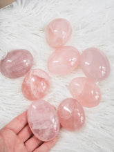 Load image into Gallery viewer, Rose Quartz gallet -large
