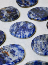 Load image into Gallery viewer, Sodalite palm stone
