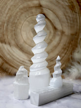 Load image into Gallery viewer, Tall Spiral Selenite Tower
