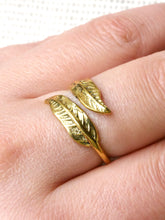 Load image into Gallery viewer, Adjustable Feather/Leaf Brass Ring
