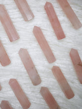 Load image into Gallery viewer, Rose Quartz Mini Point
