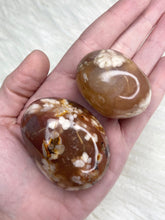 Load image into Gallery viewer, Flower Agate Palm Stone
