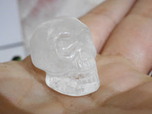 Load image into Gallery viewer, Mini quartz skull carving
